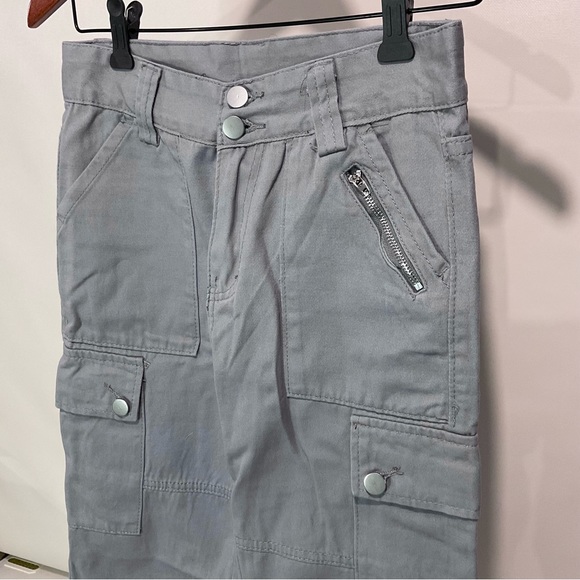 (100% Cotton) Grey Flare Bottom Cargo Pants - Picture 4 of 5